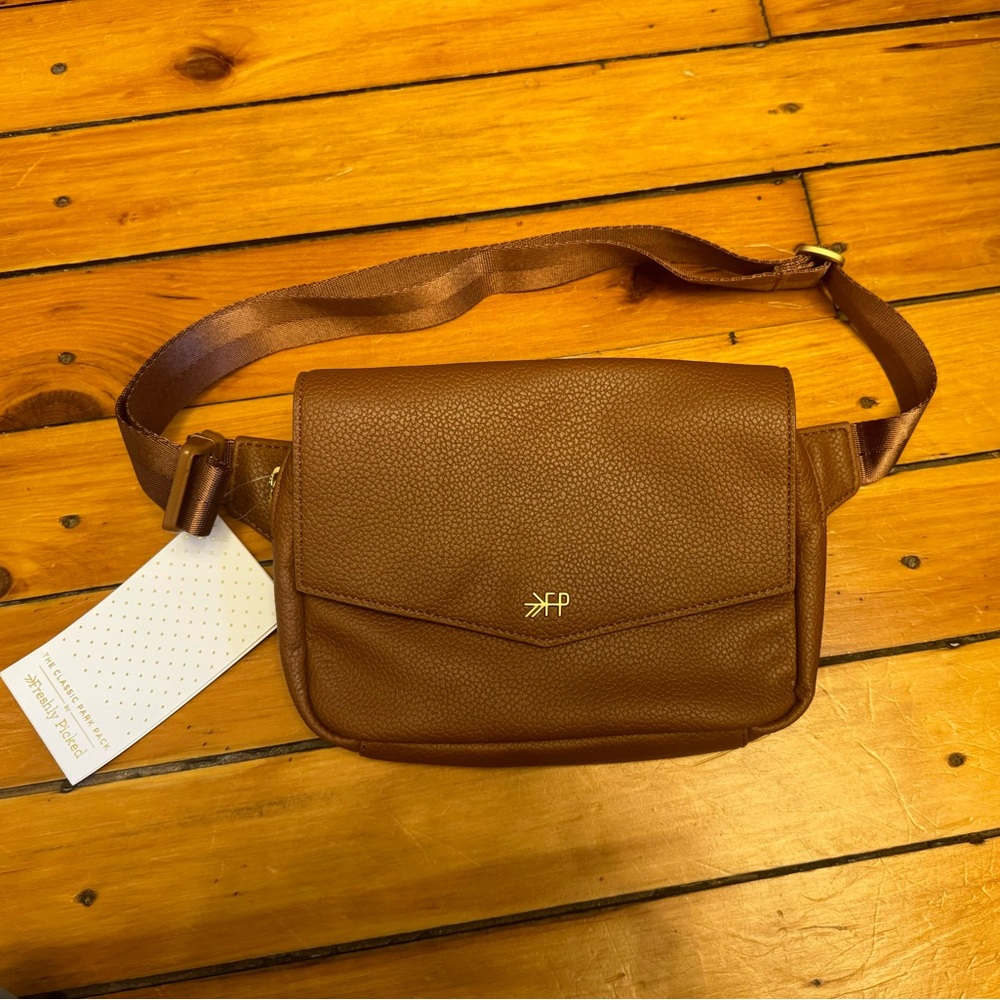 Freshly Picked Cognac Classic Park Pack Fanny Pack, New with tags